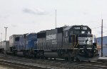 NS 6711 & 6719 lead a southbound intermodal train